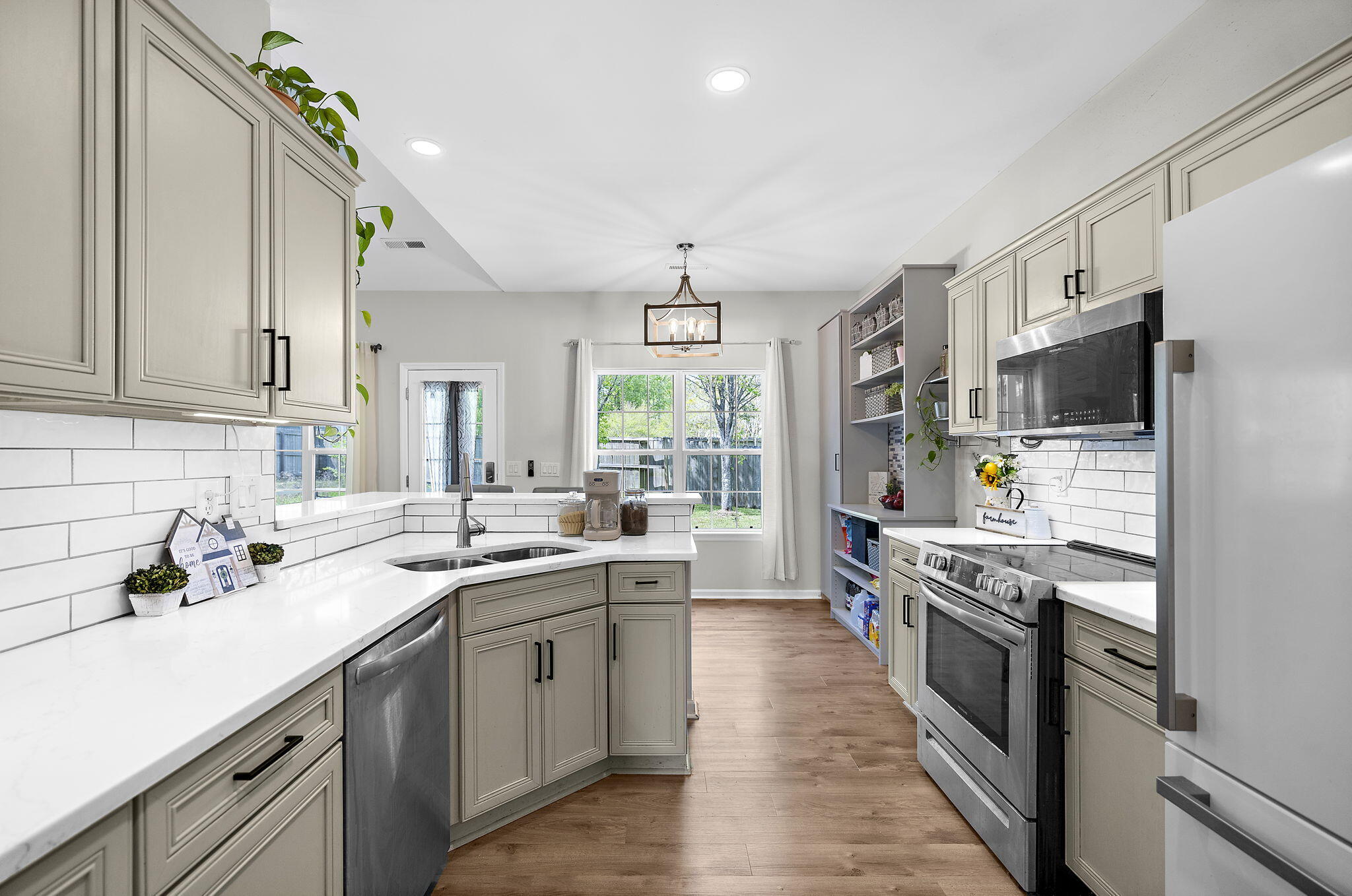 602 Curing Court Moncks Corner, SC 29461 - Photo 16 of 47 Kitchen