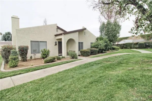 $2,650 | 1044 Ardmore Circle, Redlands, CA 92374