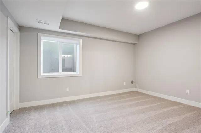 $837,400 | 17156 South Laurelwood Street, Olathe, KS 66062