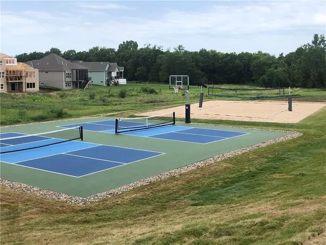 $837,400 | 17156 South Laurelwood Street, Olathe, KS 66062