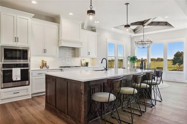 $837,400 | 17156 South Laurelwood Street, Olathe, KS 66062