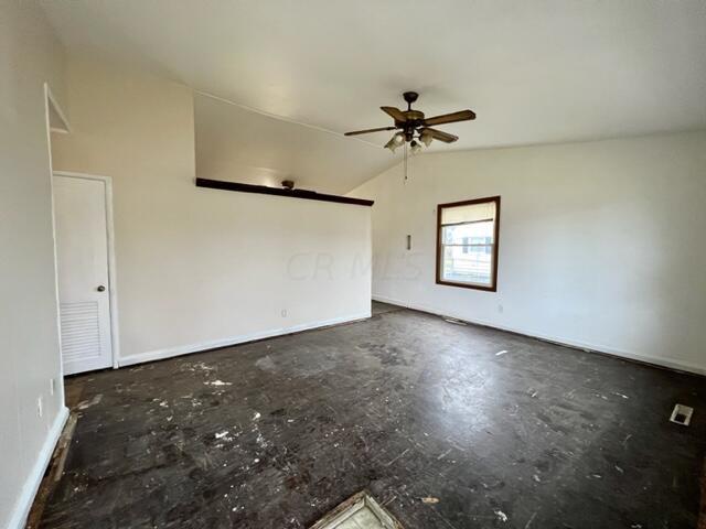 379 Sturbridge Road Columbus, OH 43228 - Photo 5 of 19 IMG_3519