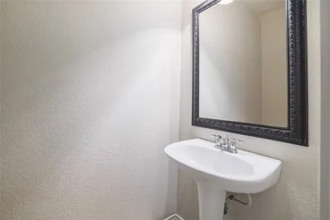 $550,000 | 19803 Mallard Pond Trail, Pflugerville, TX 78660