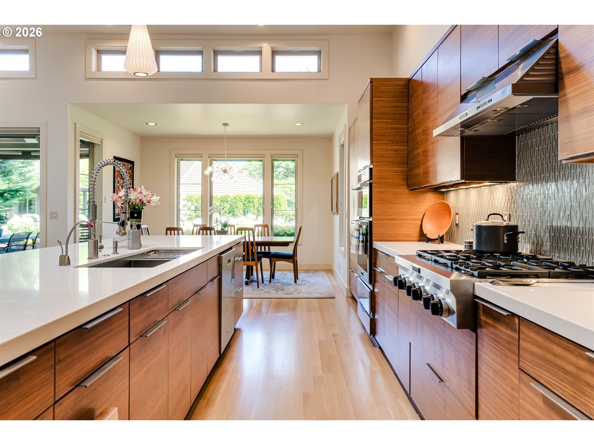 1595 Victorian Way Eugene, OR 97401 - Photo 11 of 48 Kitchen/Dining Room