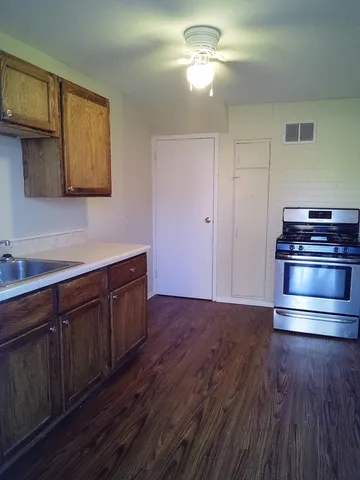 $1,500 | 21 Indianwood Boulevard, Park Forest, IL 60466