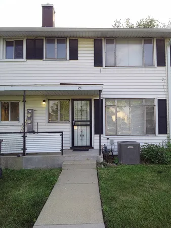 $1,500 | 21 Indianwood Boulevard, Park Forest, IL 60466