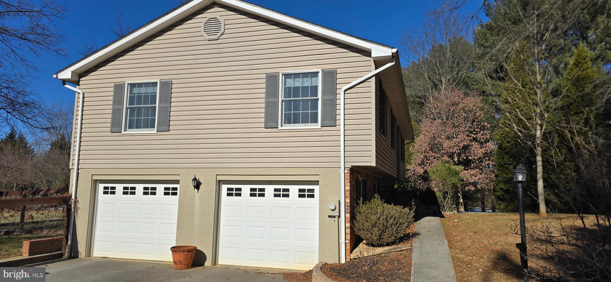 515 Windy Ridge Road Front Royal, VA 22630 - Photo 48 of 56 2 Car Garage