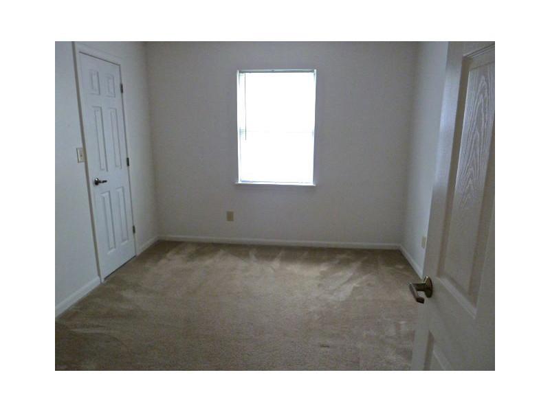 11702 Shannon Pointe Road Indianapolis, IN 46229 - Photo 11 of 19 Gallery Image 11