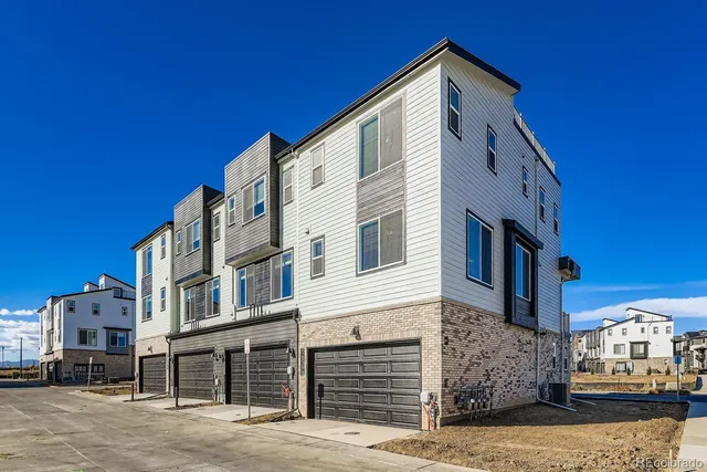 a view of a large building