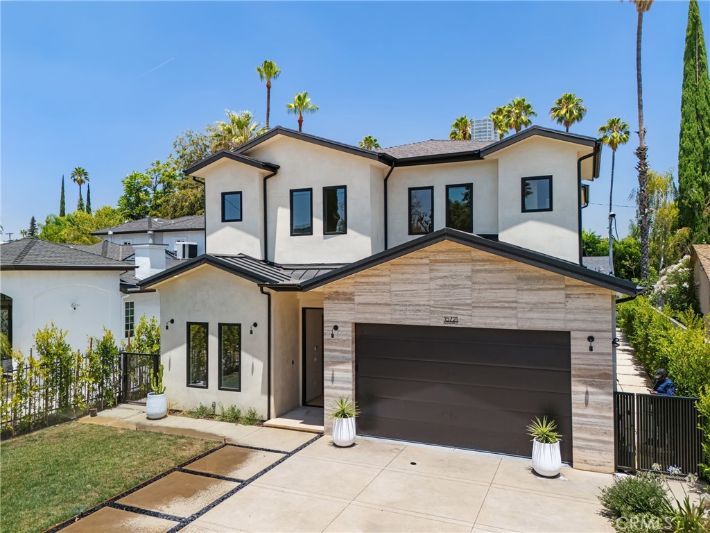15721 Addison Street Encino, CA 91436 - Photo 4 of 69