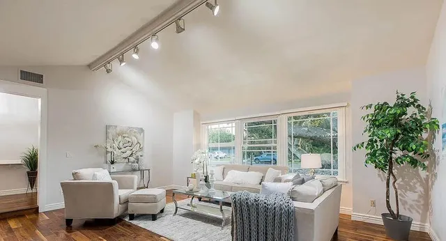 $9,155 | 22243 West Craggy View Street, Chatsworth, CA 91311