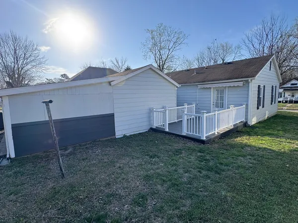 $99,900 | 212 West Allmon Street, Salem, IL 62881