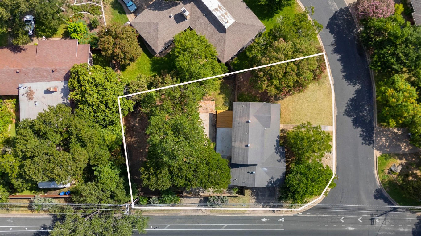 5008 Buckskin Pass Austin, TX 78745 - Photo 32 of 39