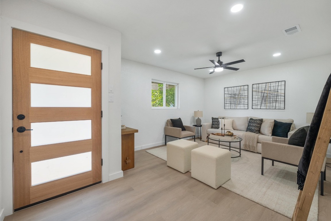 5008 Buckskin Pass Austin, TX 78745 - Photo 33 of 39