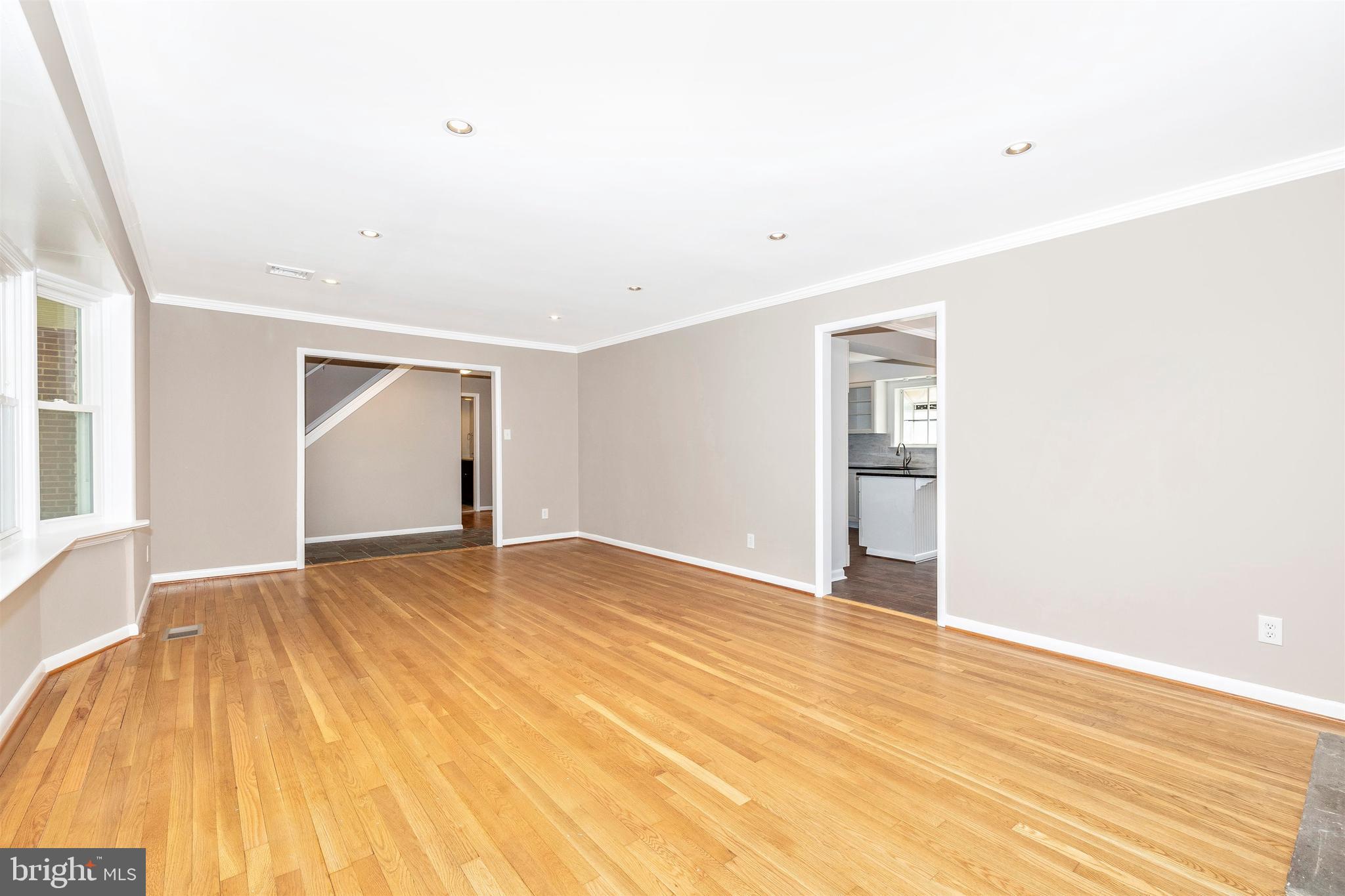 4400 Pinetree Road Rockville, MD 20853 - Photo 14 of 65