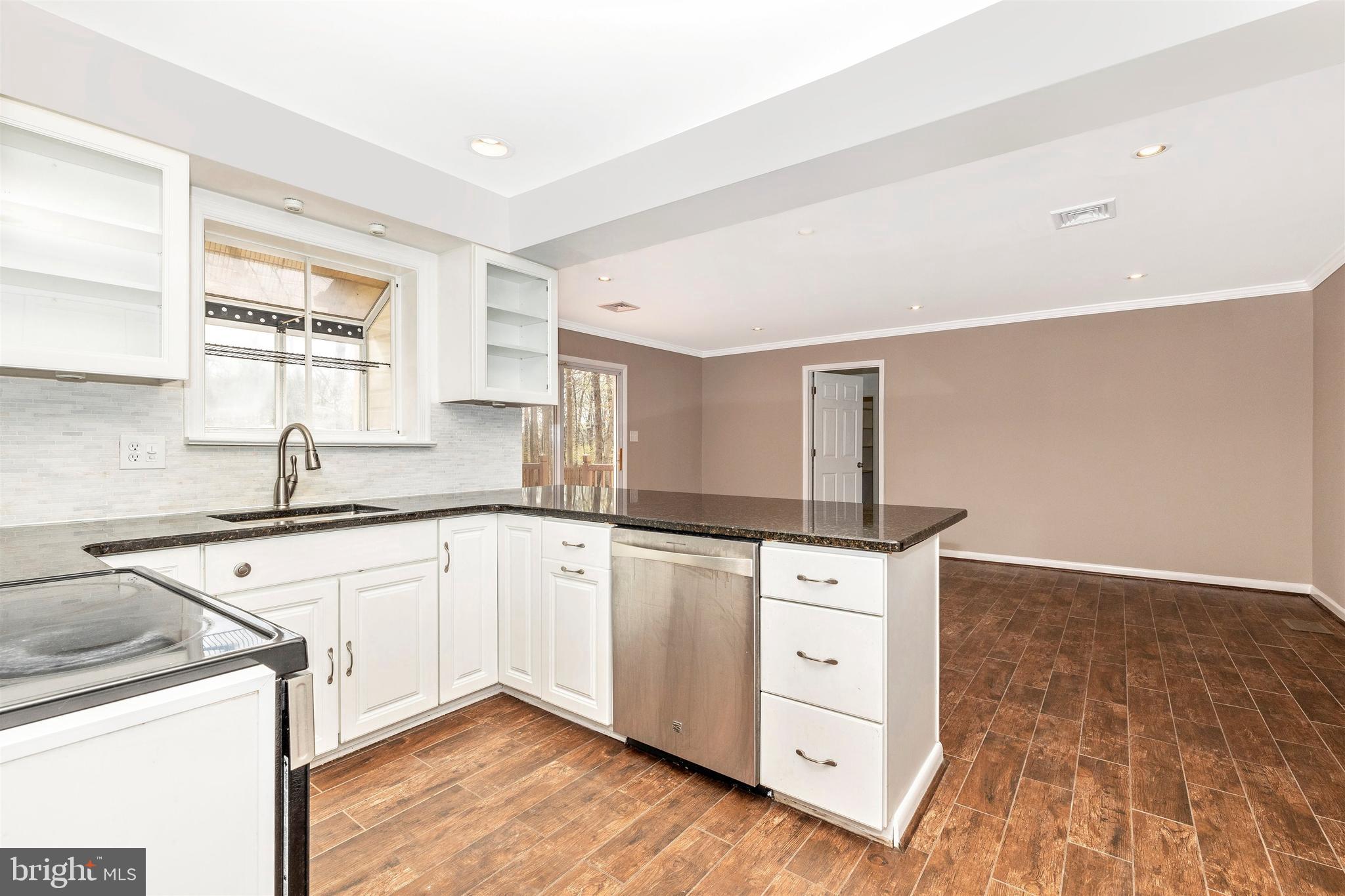 4400 Pinetree Road Rockville, MD 20853 - Photo 22 of 65