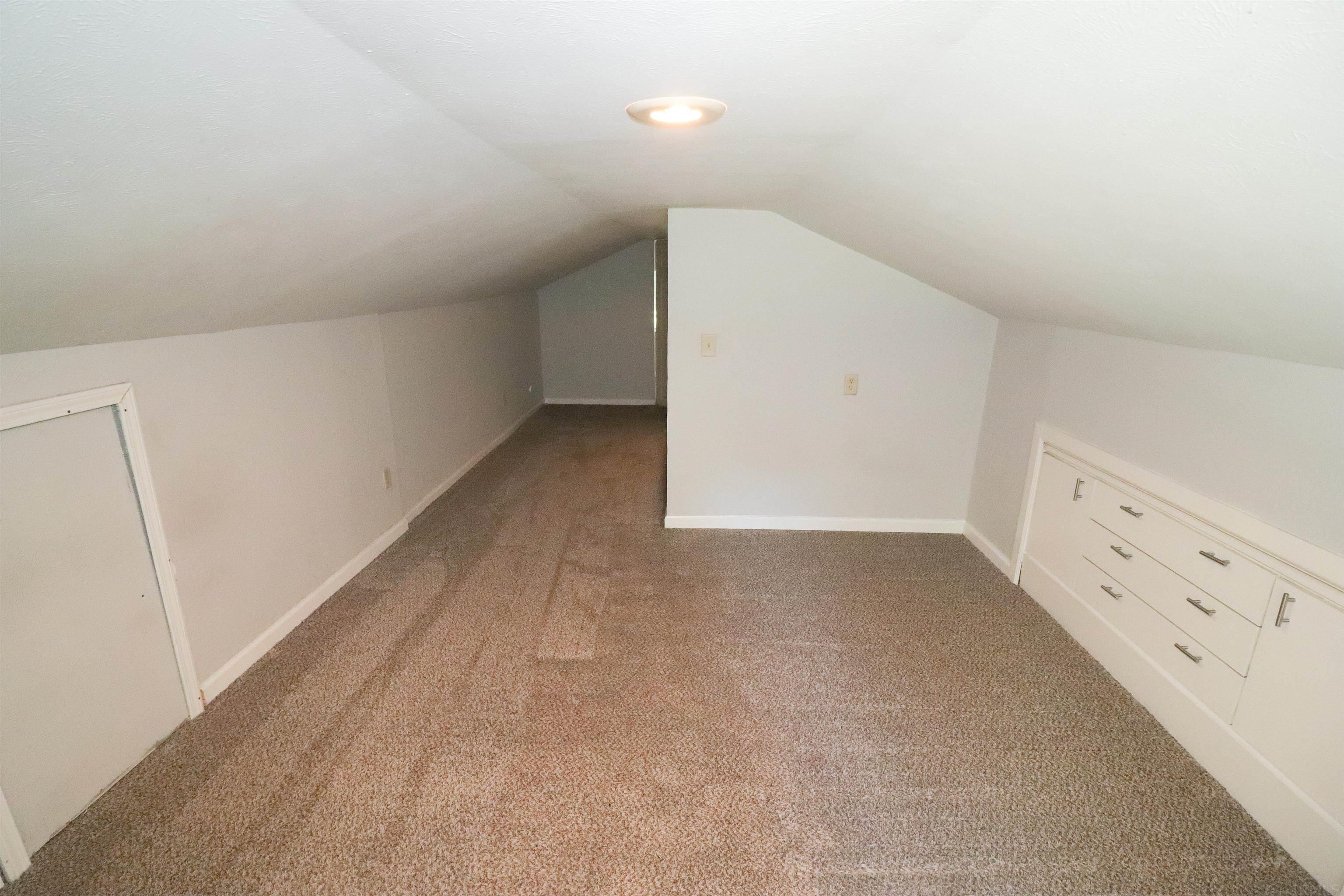 61526 Oak Road South Bend, IN 46614 - Photo 14 of 23 Gallery Image 14