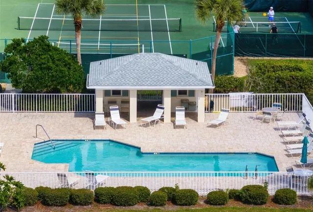 $269,000 | 202 Silver Lake Drive, Unit 203, Venice, FL 34292