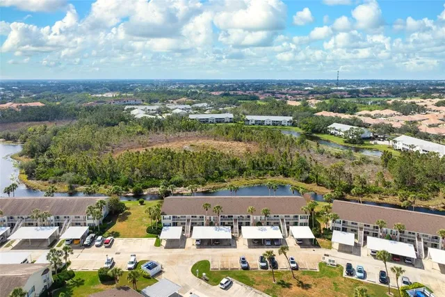 $269,000 | 202 Silver Lake Drive, Unit 203, Venice, FL 34292