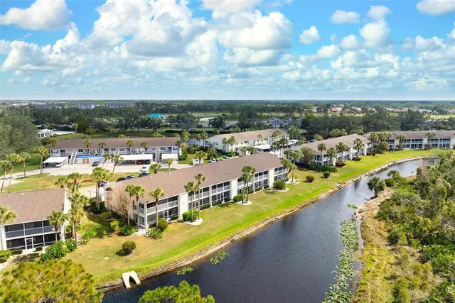 $269,000 | 202 Silver Lake Drive, Unit 203, Venice, FL 34292