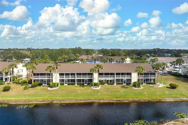 $269,000 | 202 Silver Lake Drive, Unit 203, Venice, FL 34292