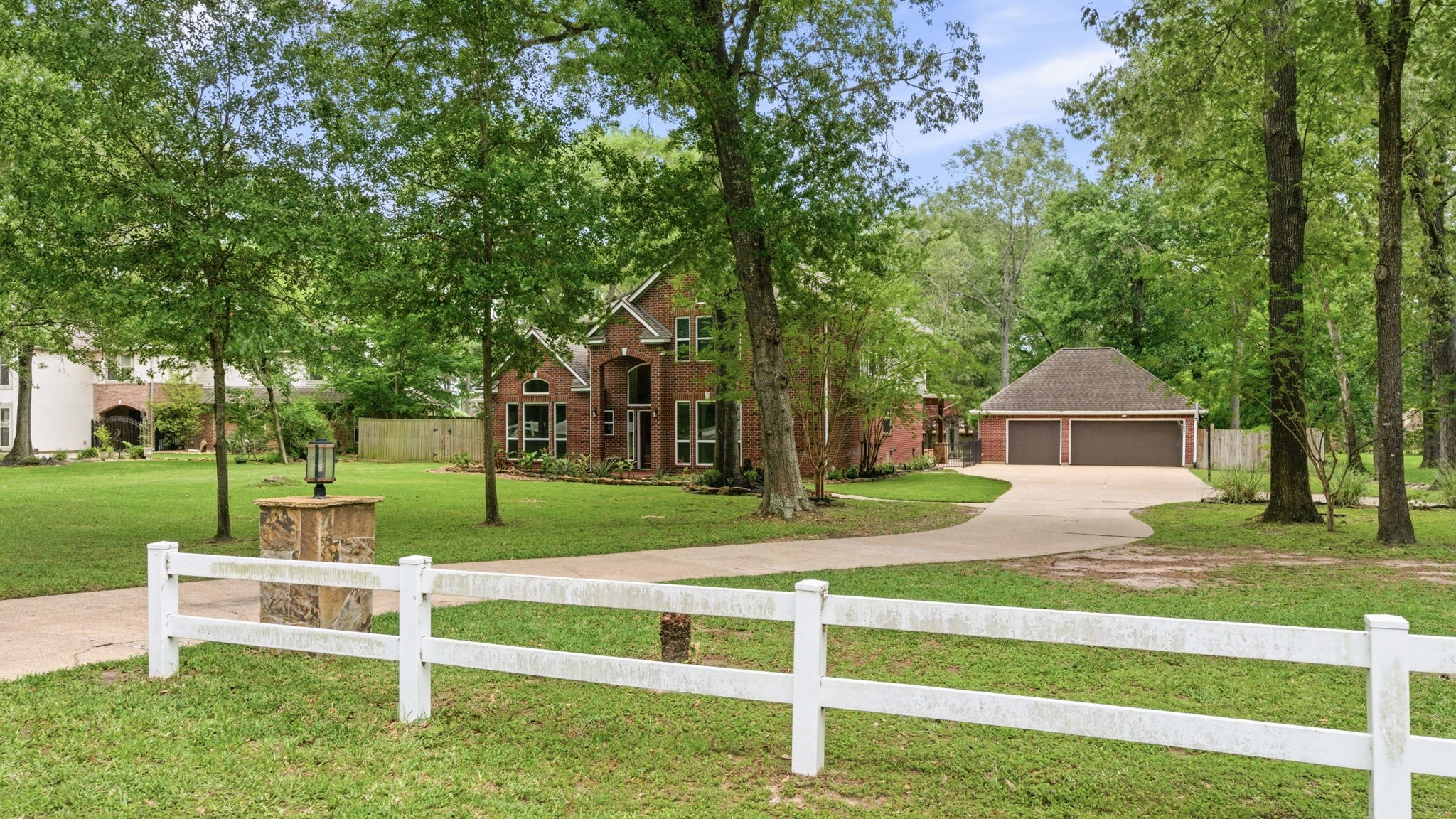 2024 Old River Road Montgomery, TX 77356 - Photo 2 of 50