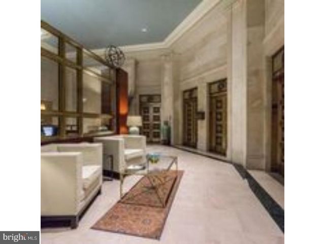 $345,000 | 1600-18 Arch Street, Unit 1411, Philadelphia, PA 19103