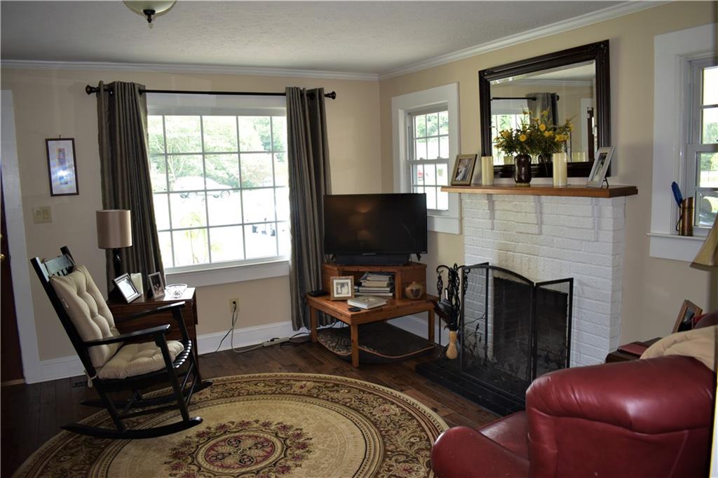 298 Summers Road Morganton, NC 28655 - Photo 4 of 14 Gallery Image 4