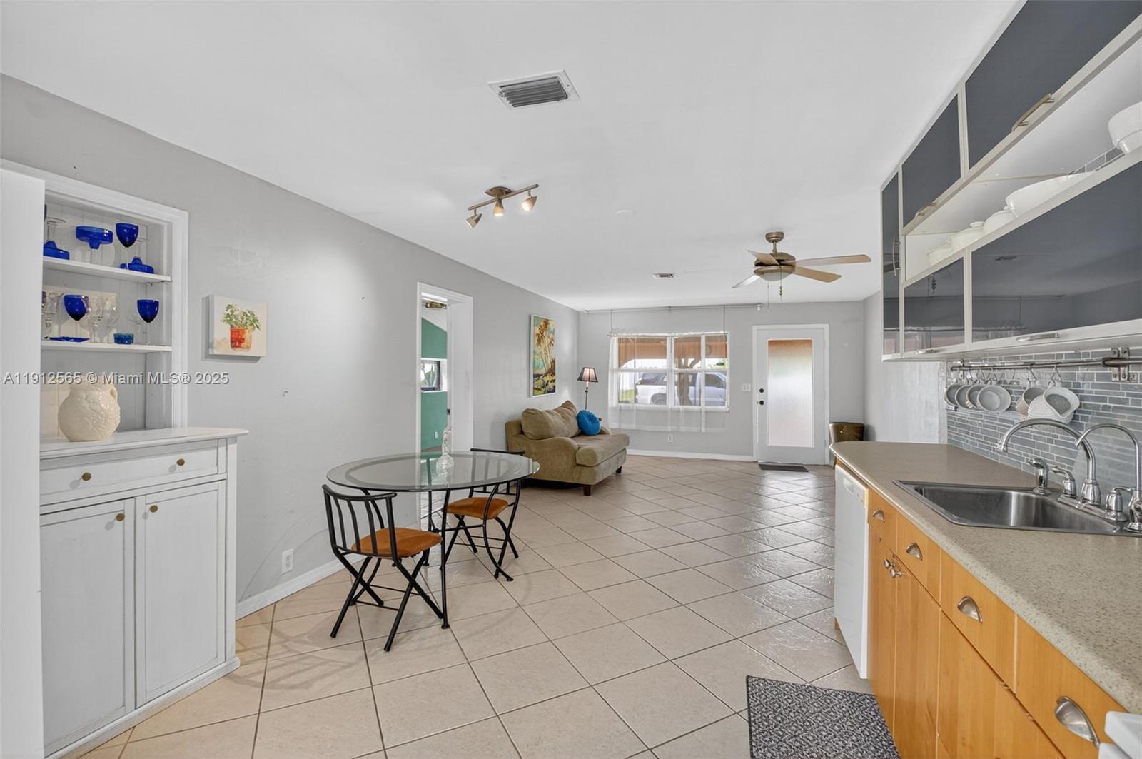5172 Pine Tree Drive Delray Beach, FL 33484 - Photo 13 of 59