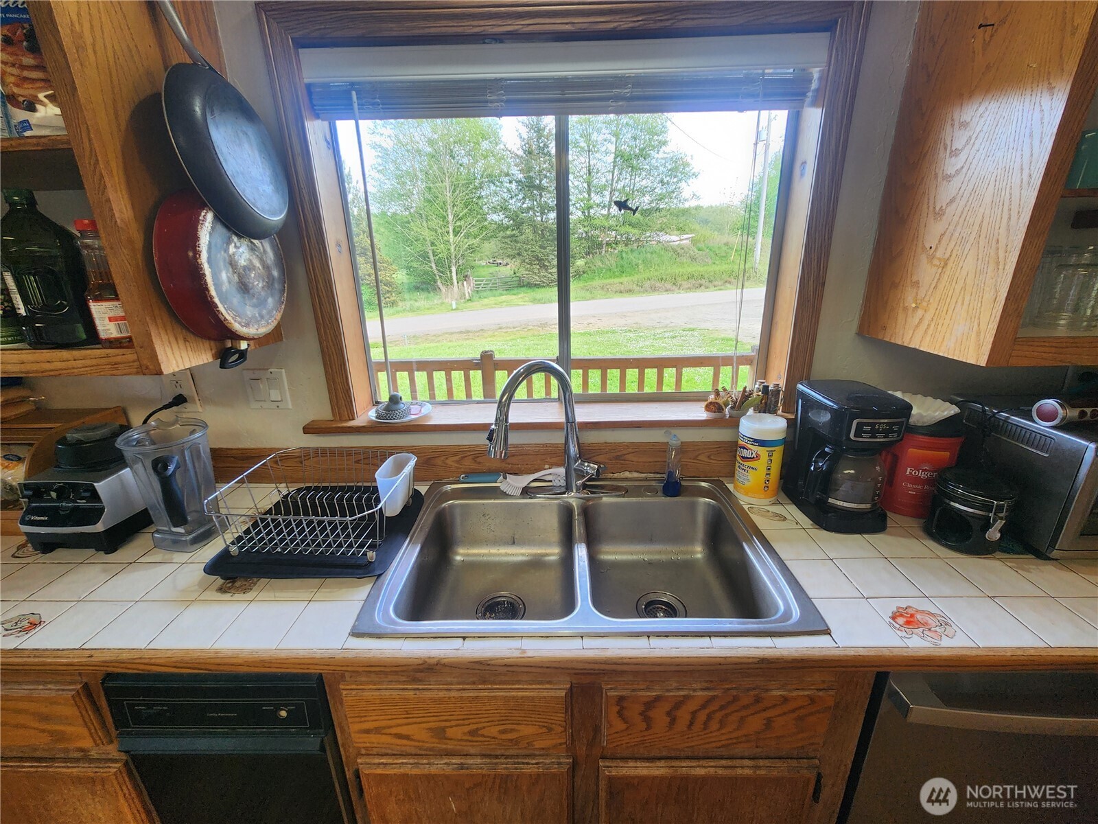 663 Whiskey Creek Beach Road Port Angeles, WA 98363 - Photo 13 of 38