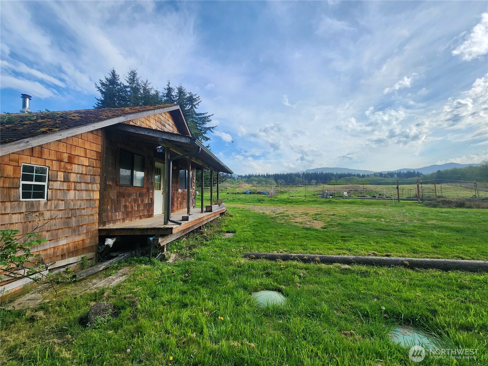 663 Whiskey Creek Beach Road Port Angeles, WA 98363 - Photo 20 of 38