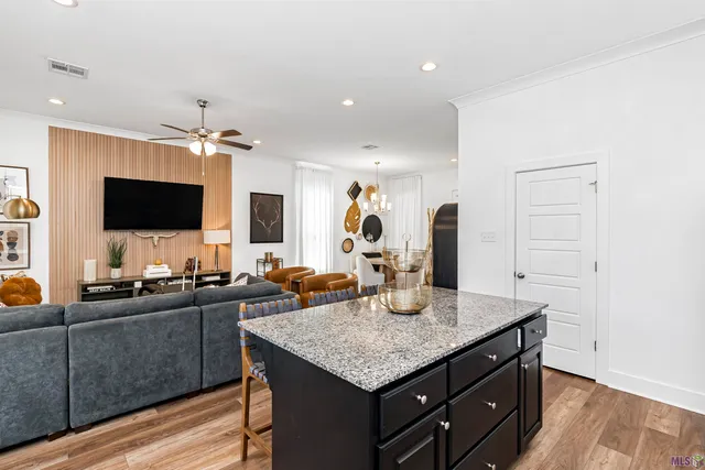 $3,300 | 609 Lake Shelf Drive, Baton Rouge, LA 70820