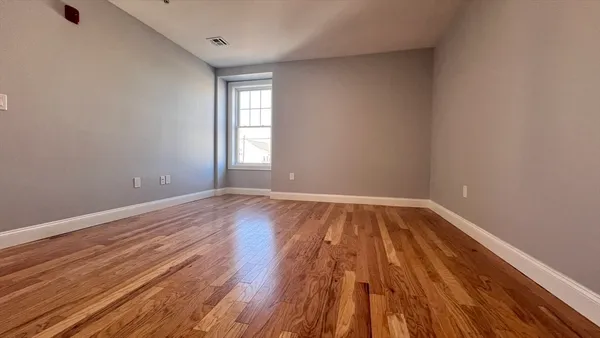 $665,000 | 585 Washington Street, Unit 301, Quincy, MA 02169