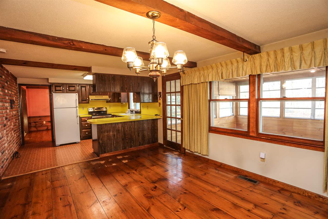 94 Adams Road Londonderry, NH 03053 - Photo 8 of 29