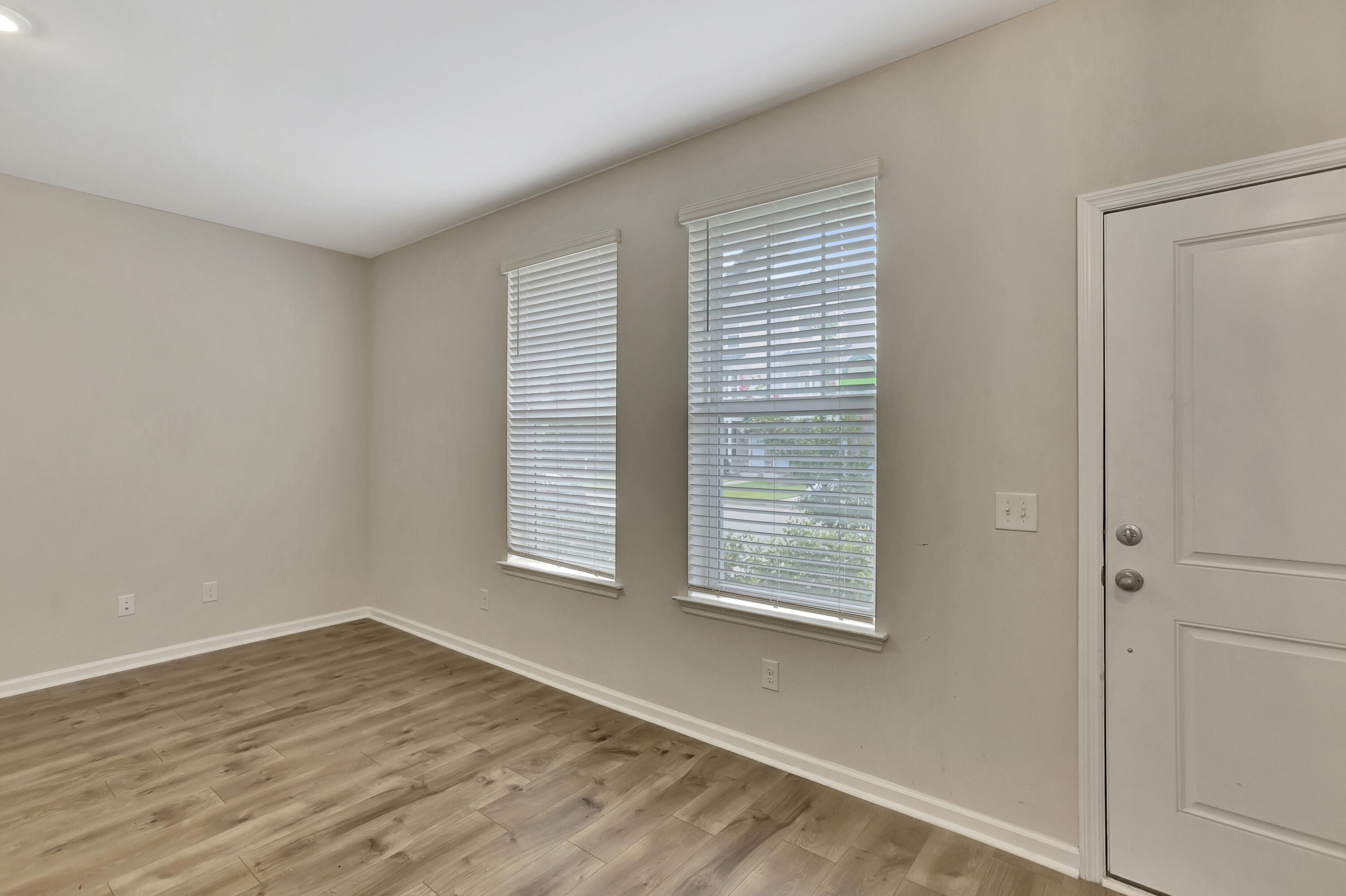 306 Pathfinder Way Charleston, SC 29492 - Photo 26 of 32