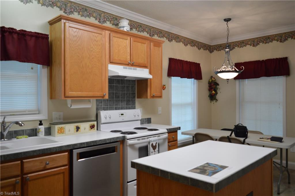 1341 Frank Joyce Road Sandy Ridge, NC 27046 - Photo 5 of 28