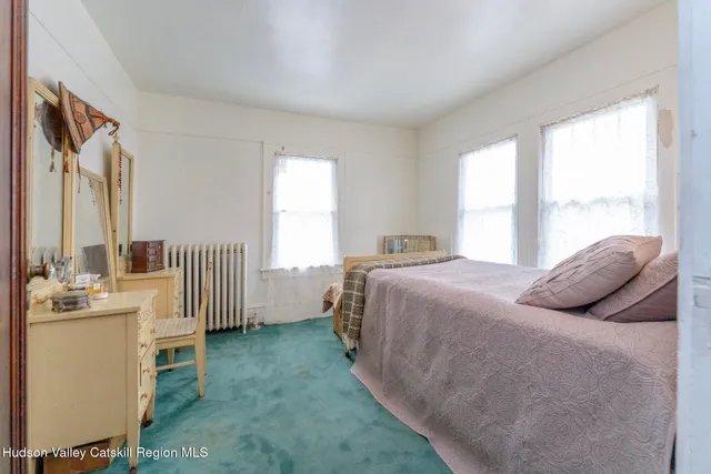 $579,000 | 306-308 Broadway, Port Ewen, NY 12487