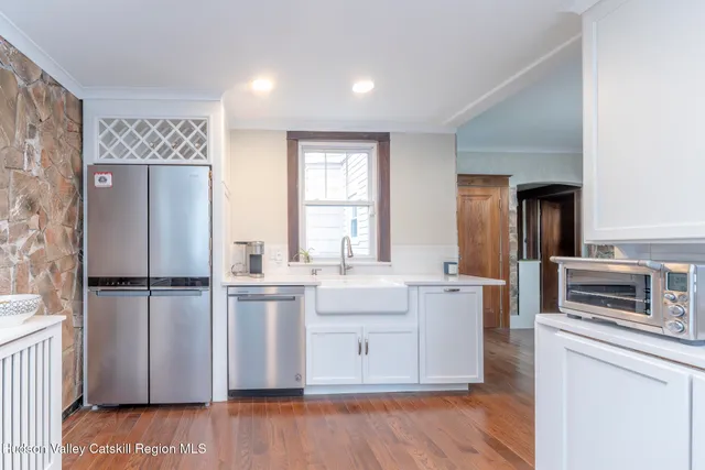 $579,000 | 306-308 Broadway, Port Ewen, NY 12487