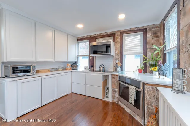 $579,000 | 306-308 Broadway, Port Ewen, NY 12487