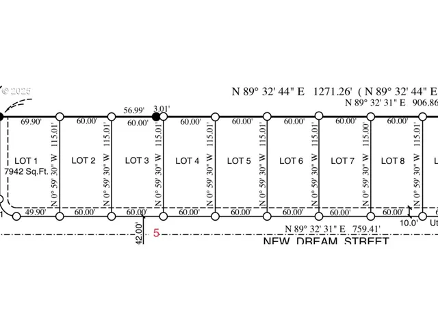 a black and white photo of a painting