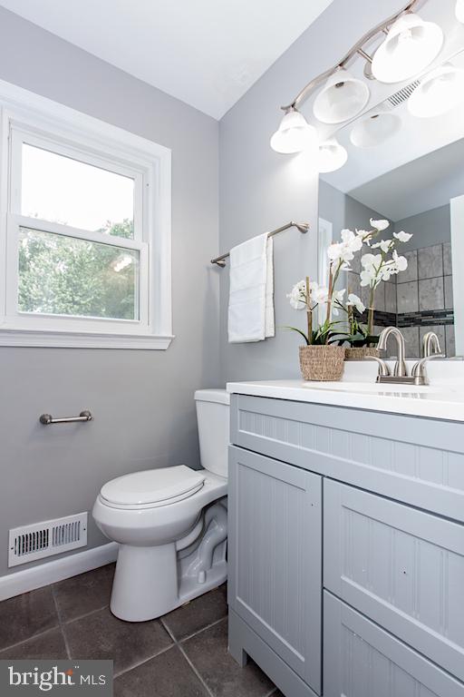 6008 Accokeek Road Brandywine, MD 20613 - Photo 11 of 22 Main Level Bathroom