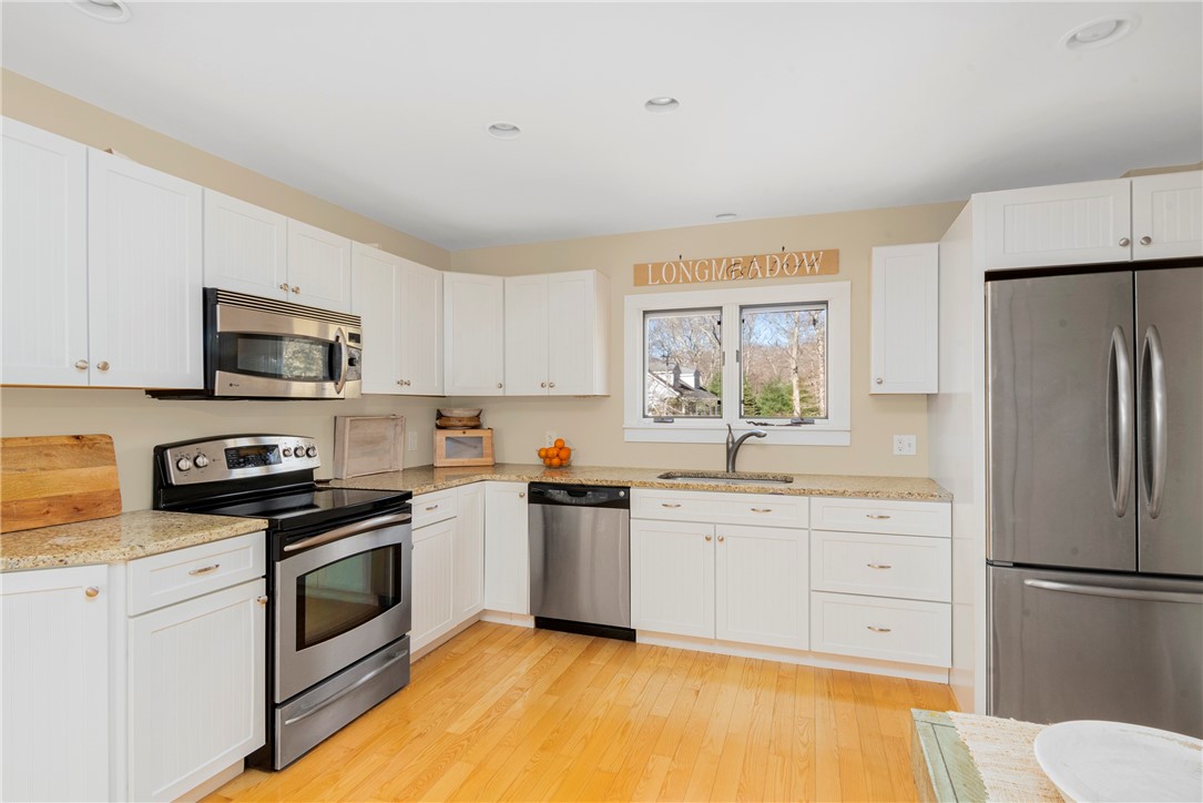 5009 Old Post Road Charlestown, RI 02813 - Photo 8 of 33 Kitchen