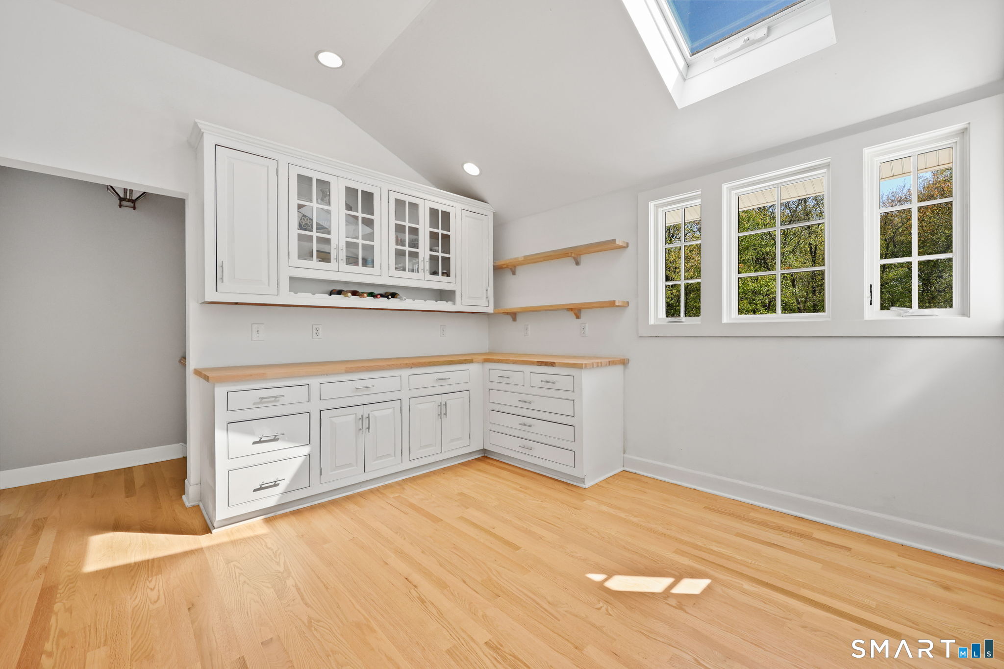 26 Glory Road Weston, CT 06883 - Photo 12 of 33