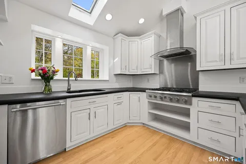 $1,299,000 | 26 Glory Road, Weston, CT 06883
