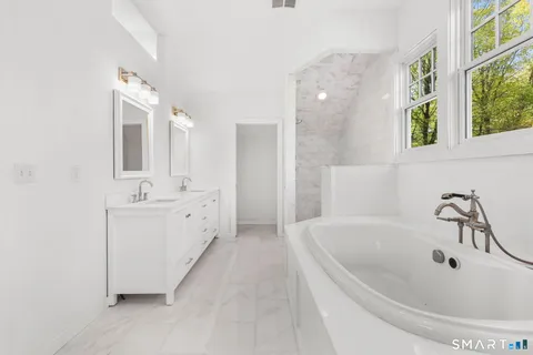 $1,299,000 | 26 Glory Road, Weston, CT 06883