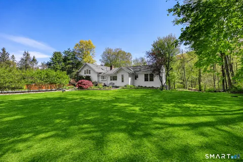 $1,299,000 | 26 Glory Road, Weston, CT 06883