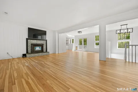 $1,299,000 | 26 Glory Road, Weston, CT 06883