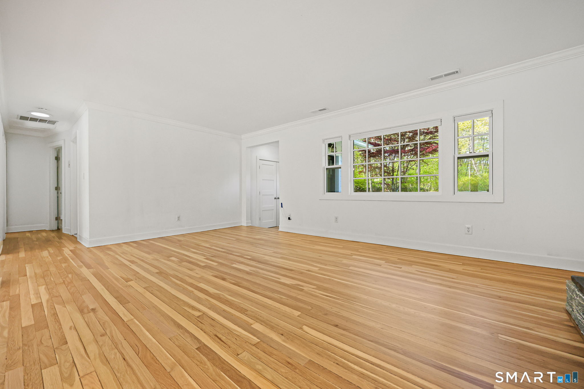 26 Glory Road Weston, CT 06883 - Photo 8 of 33