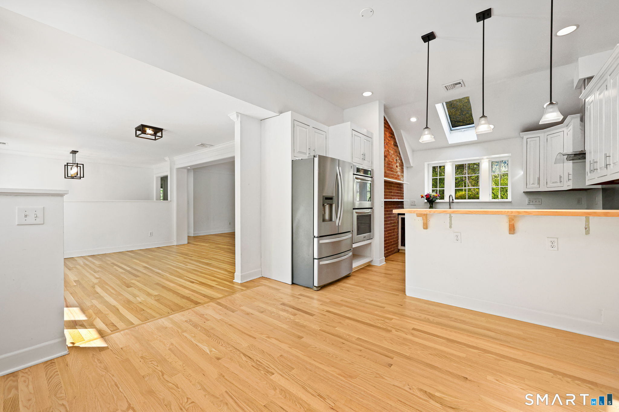 26 Glory Road Weston, CT 06883 - Photo 10 of 33