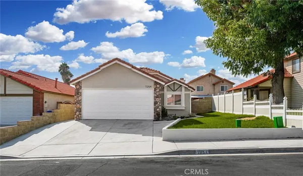 $535,000 | 7254 Stoney Creek Drive, Highland, CA 92346